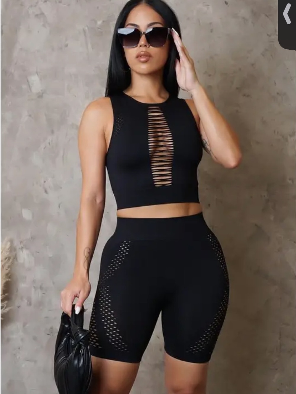 Black Cutout Seamless Crop Tank Top - Women